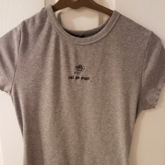 Croptop - Picture 2 of 3